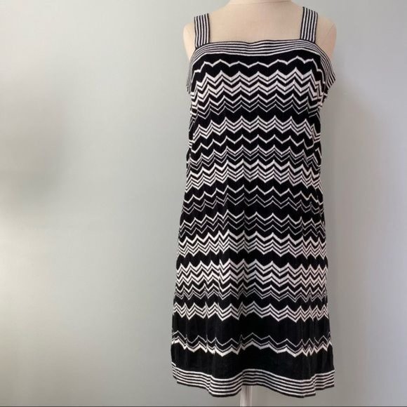 Missoni for Target Dresses & Skirts - Missoni Target Black Chevron Knit Sweater Dress
